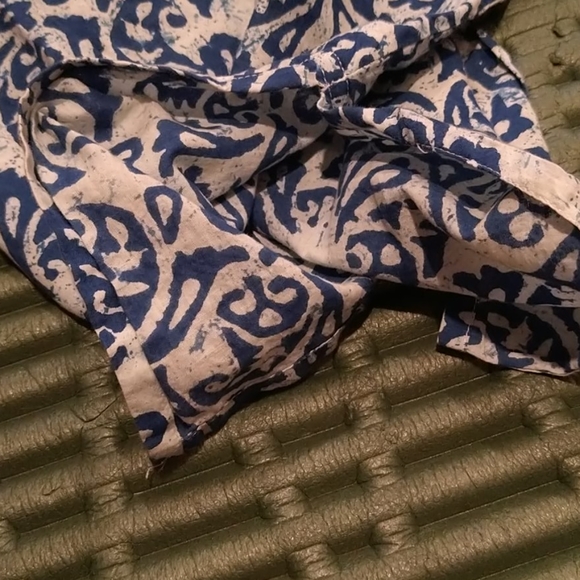 Two Indian Kurtis for girls in size 5-8 years - Picture 8 of 9